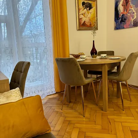 Klimatyczny Apartament Na Bielanach Przy Metrze Warsaw Exterior photo