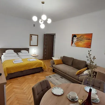 Klimatyczny Apartament Na Bielanach Przy Metrze Warsaw Exterior photo