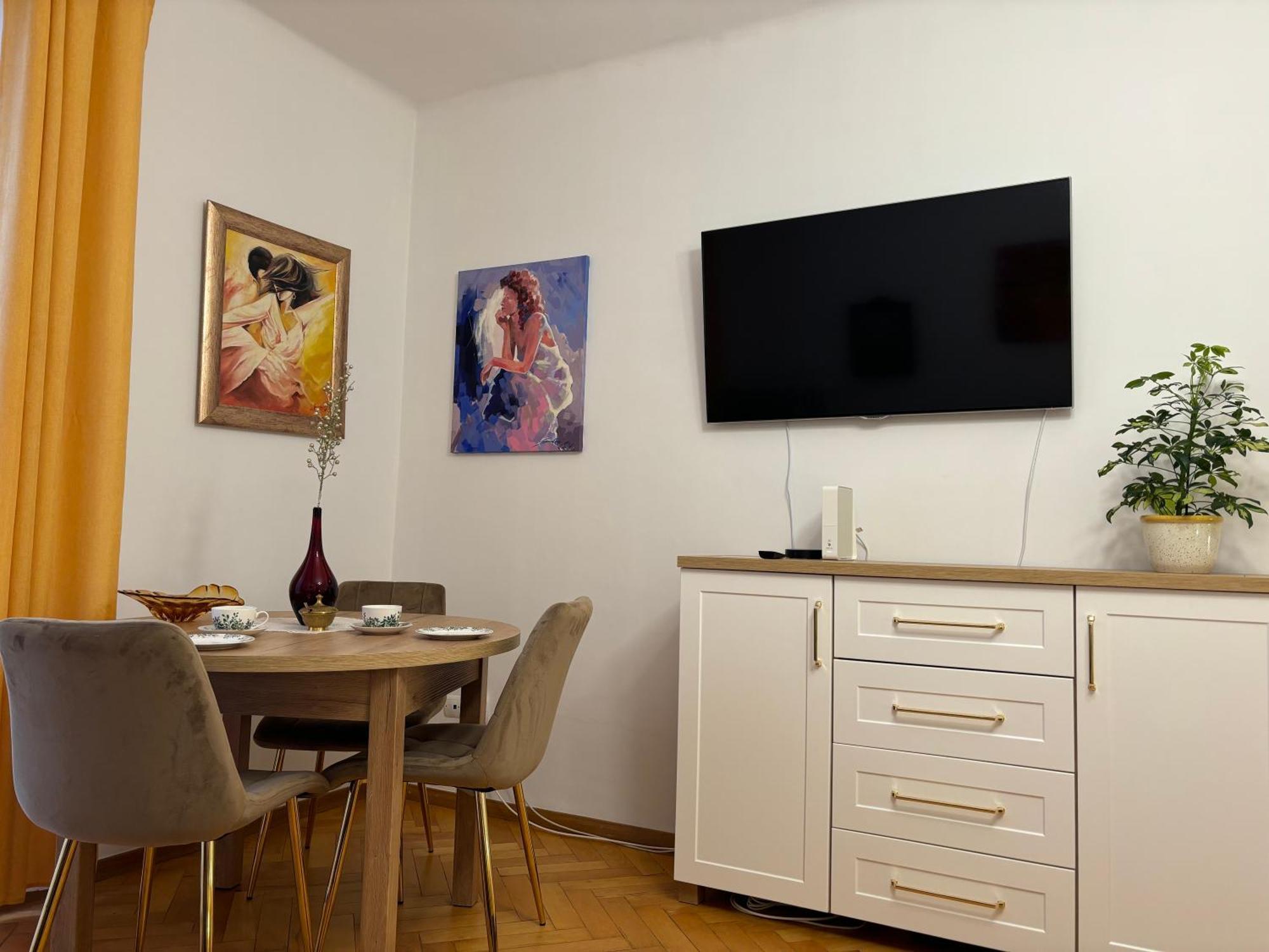 Klimatyczny Na Bielanach Przy Metrze Apartment Warsaw